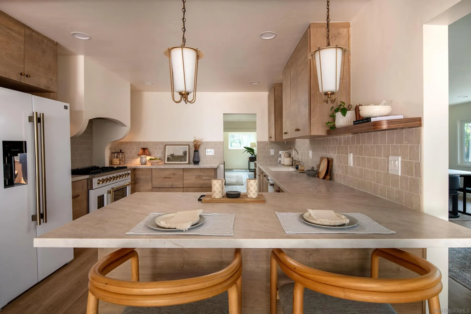 Kitchen island, July listing
