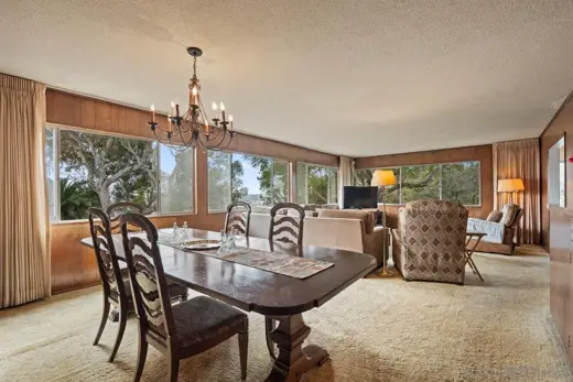 Pre-flip listing photo 10