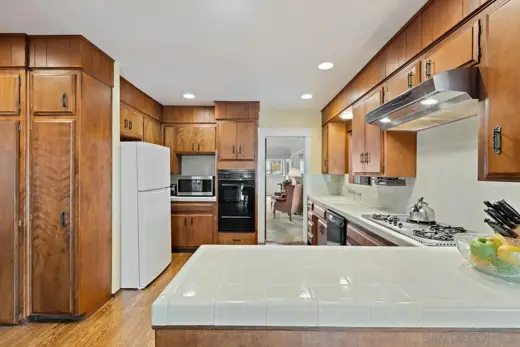 Pre-flip listing photo 16
