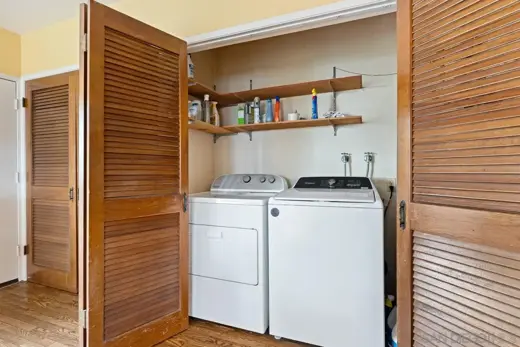 Pre-flip listing photo 23