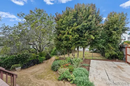 Pre-flip listing photo 38