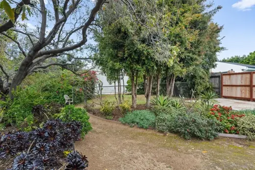 Pre-flip listing photo 40