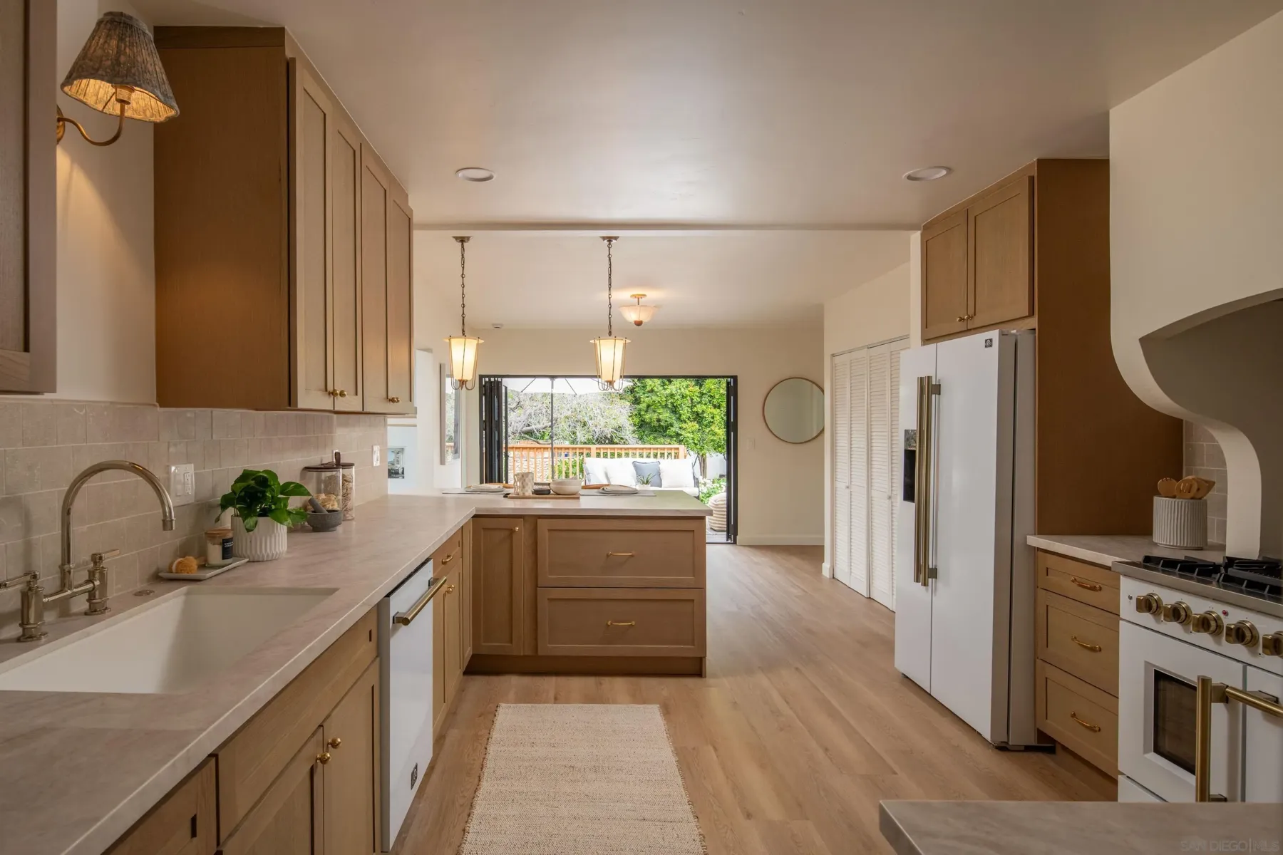 Kitchen, September relist